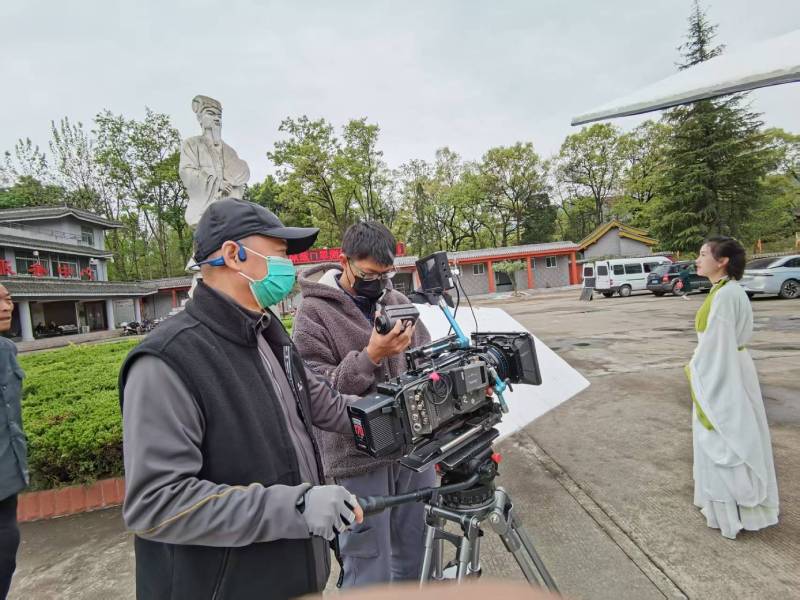 比如县广告片拍摄公司：从策划到投放，一站式服务，让品牌传播更高效！